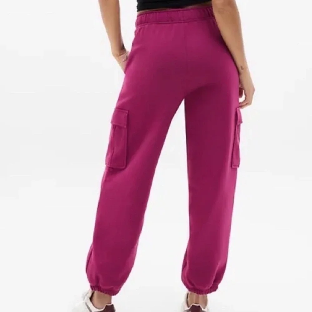 NWT Athleta Heavyweight Terry Cargo Jogger Pants L Magenta Wildberry Cargo Casua